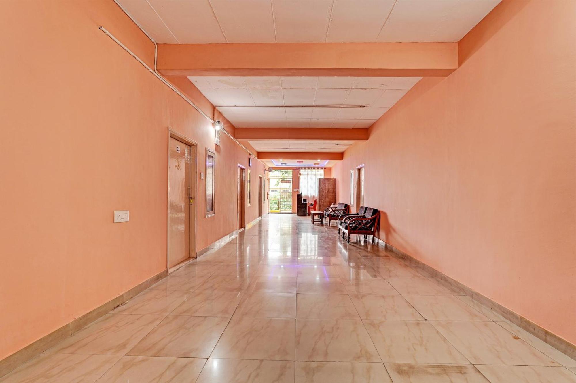 Super Collection O Druvi Corporate Hotel Kammasandra Exterior foto